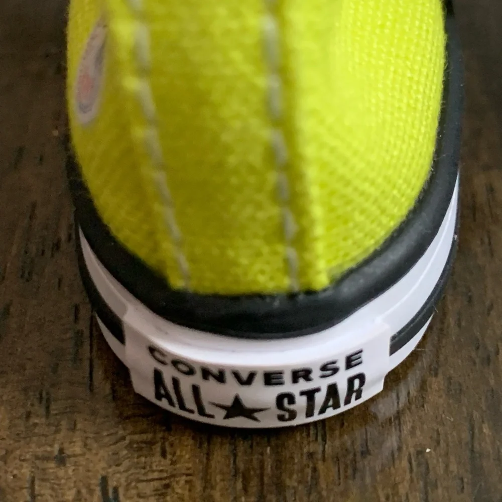 CONVERSE ALL STAR Chuck Taylor High Tops Yellow Canvas Keychain/ Bag Charm